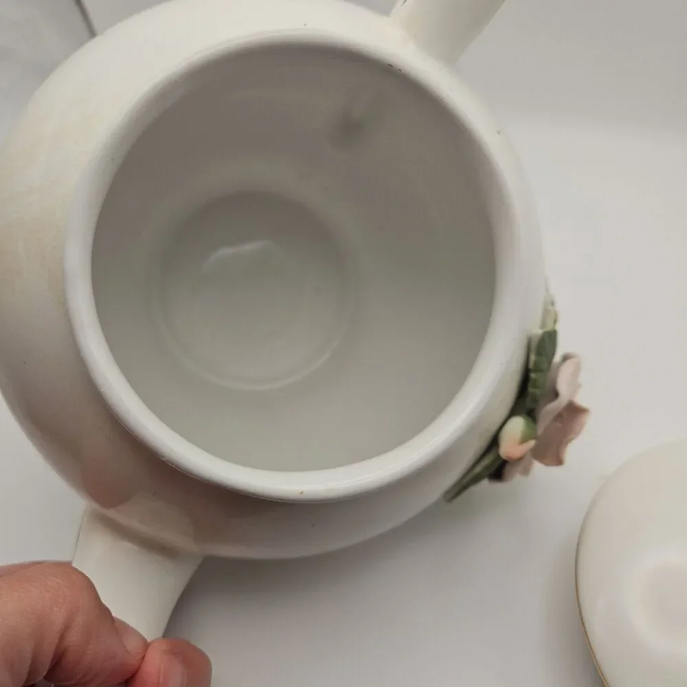 Teleflora Vintage Porcelain Teapot 3D Pink Roses Gold Trim 6.5